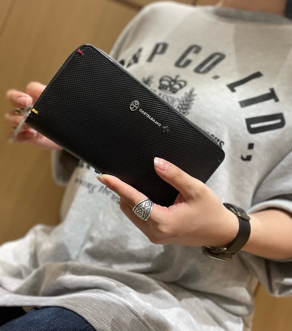 カステルバジャック 長財布 本革 ラウンドファスナー 期間限定