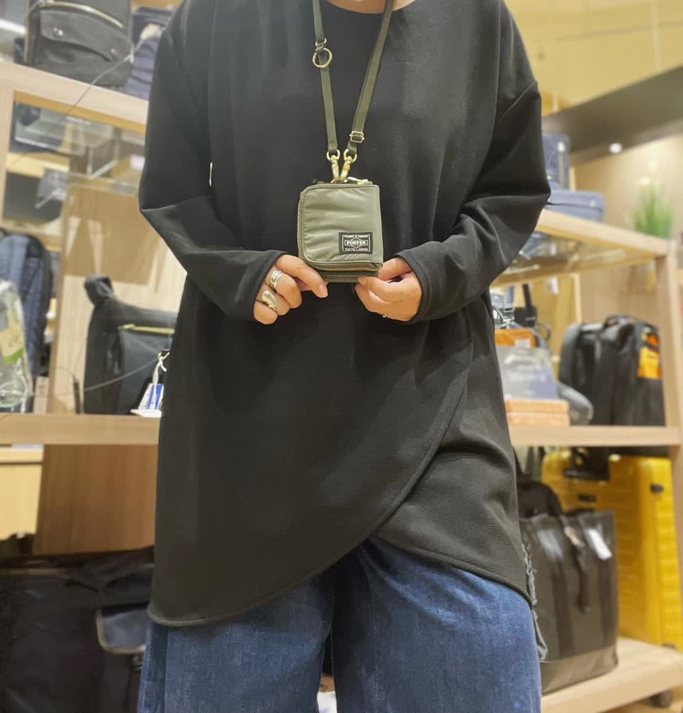 PORTER LIBERTY ネックストラップ付き三つ折り財布 LIBERTY(リバティー) WALLET | 吉田カバンホームページ