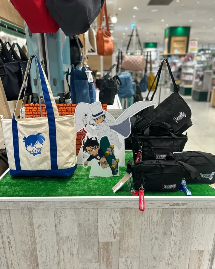 名探偵コナン ディスカス アスレティック 横型ショルダー メンズ