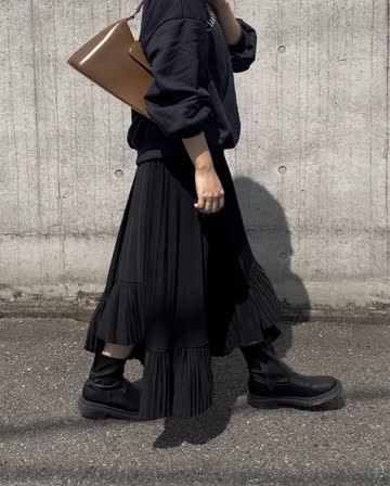 【新品未使用、タグ付完売商品】2023SSAmy Asymmetry Skirt 新品未使用、タグ付完売商品】2023SSAmy Asymmetry Skirt