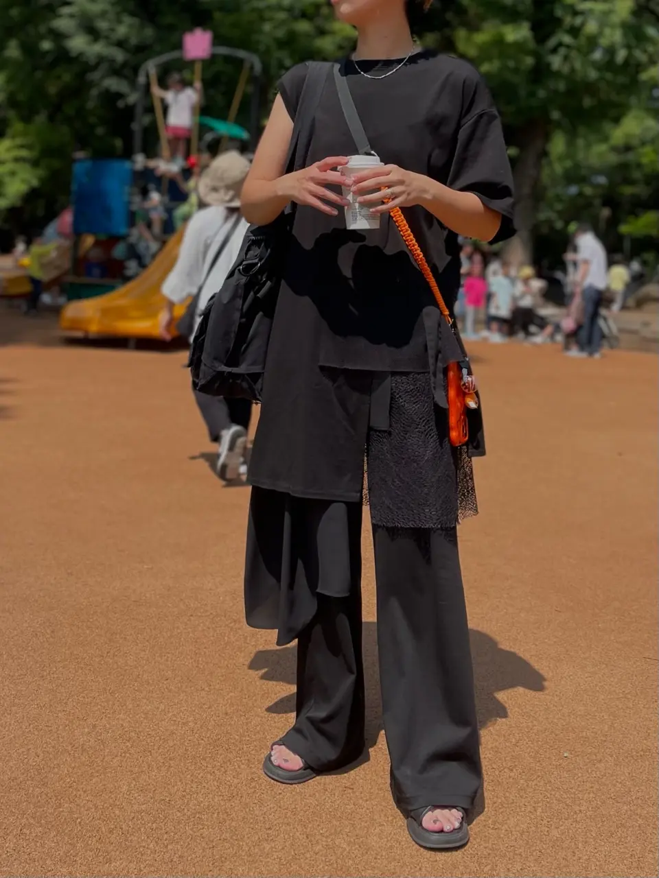 ひふみよのアシメトリーパンツ crewre online shop / アシンメトリーツータックパンツ