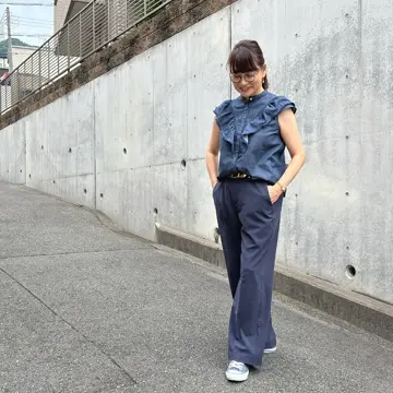 B-Three ビースリー ストレッチ　ストレート　パンツ　青　ブルー 美品】B-Threeビースリー ストレッチデニムパンツ 28 ストレート