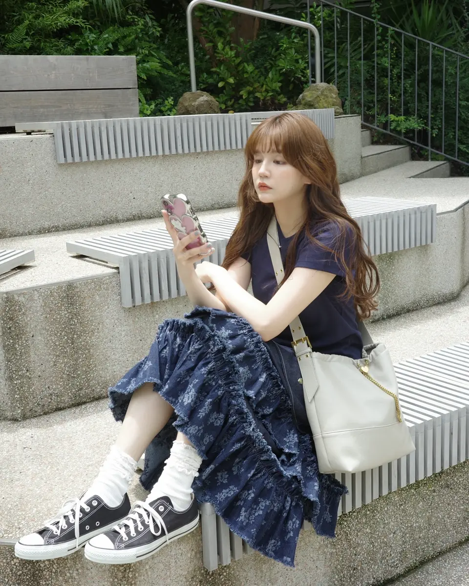 damage frill denim skirt／花柄ジャガードフリルスカート damage frill denim skirt／花柄ジャガードフリルデザイン