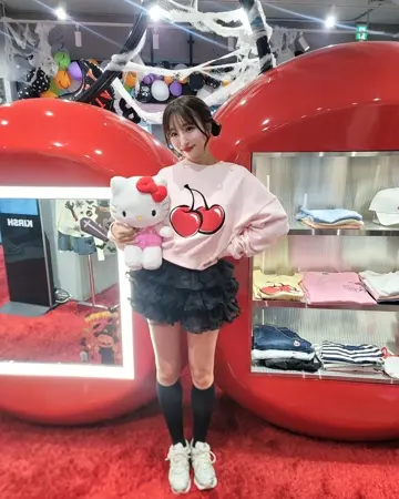 SHISHIKUI シシクイBrushed Crew / RED XSサイズ SHISHIKUI シシクイ Brushed Crew / RED XS