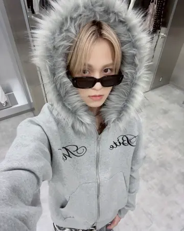 nmtc +】embroidery fur zip up hoodie (2color) | OUR BRAND,nmtc +