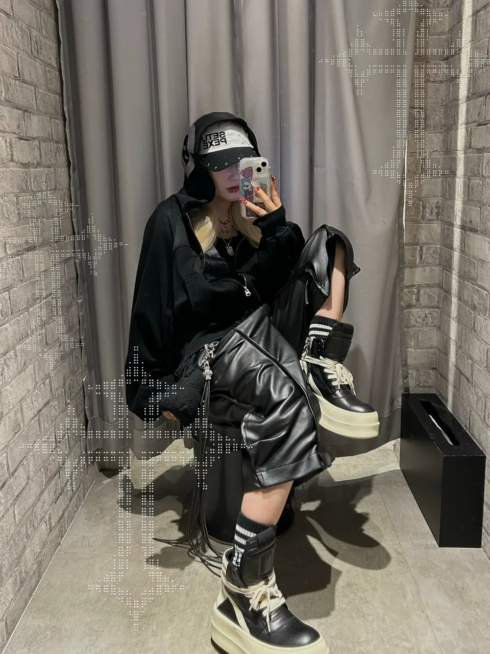 STONE  ストライプパターン パーカー SEQUENZE パーカー 「SEQUENZ（シークエンズ）」APPLIQUE STONE