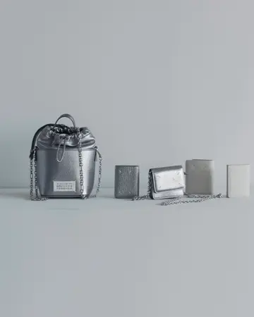 送料関税込☆MAISON MARGIELA グリッター チェーン ウォレット Maison Margiela チェーンウォレット – mercianlamo