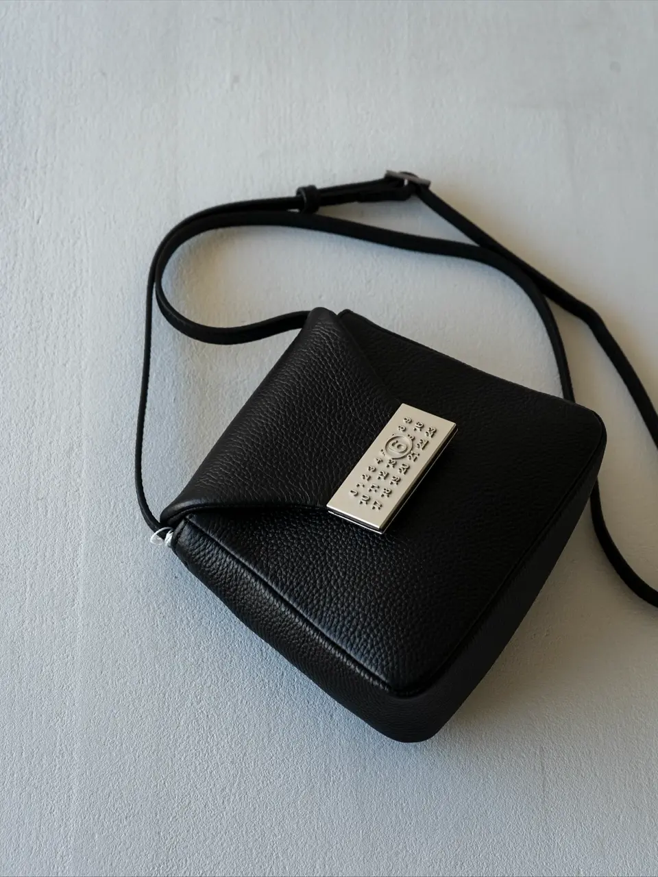 Numeric Crossbody-ニューメリッククロスボディバッグ-MM6（エムエム