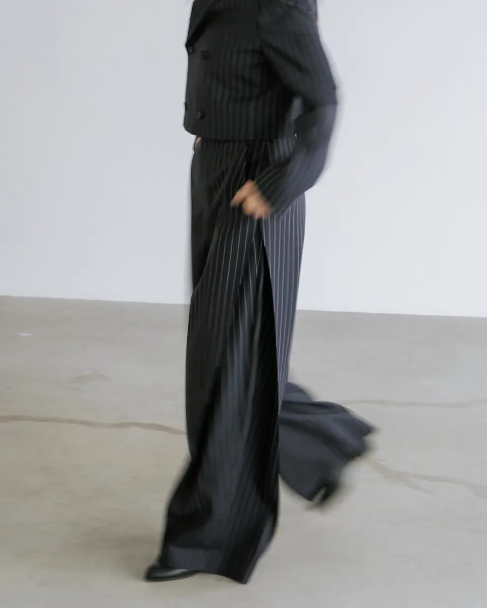 STRIPED SIDE TUCK PANTS-ストライプサイドタックパンツ-HYKE（ハイク