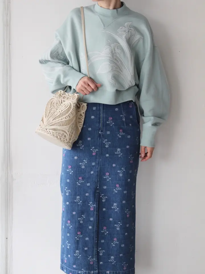 Floral Embroidery Short Sweat Top-フローラルエンブロイダリー