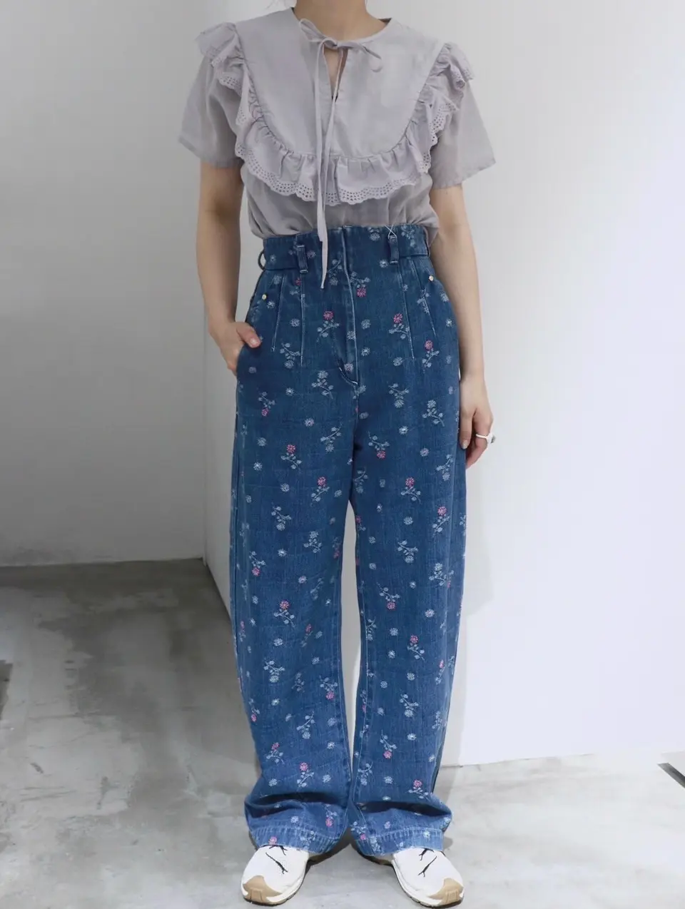 ヤチロウ Floral Jacquard High Waisted Denim Trousers-フローラルジャカード