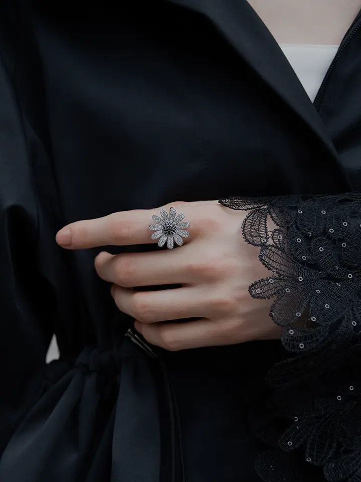 Sheriche トレフル　snake ring grace 新品未使用 Sheriche トレフル snake ring grace 新品未使用