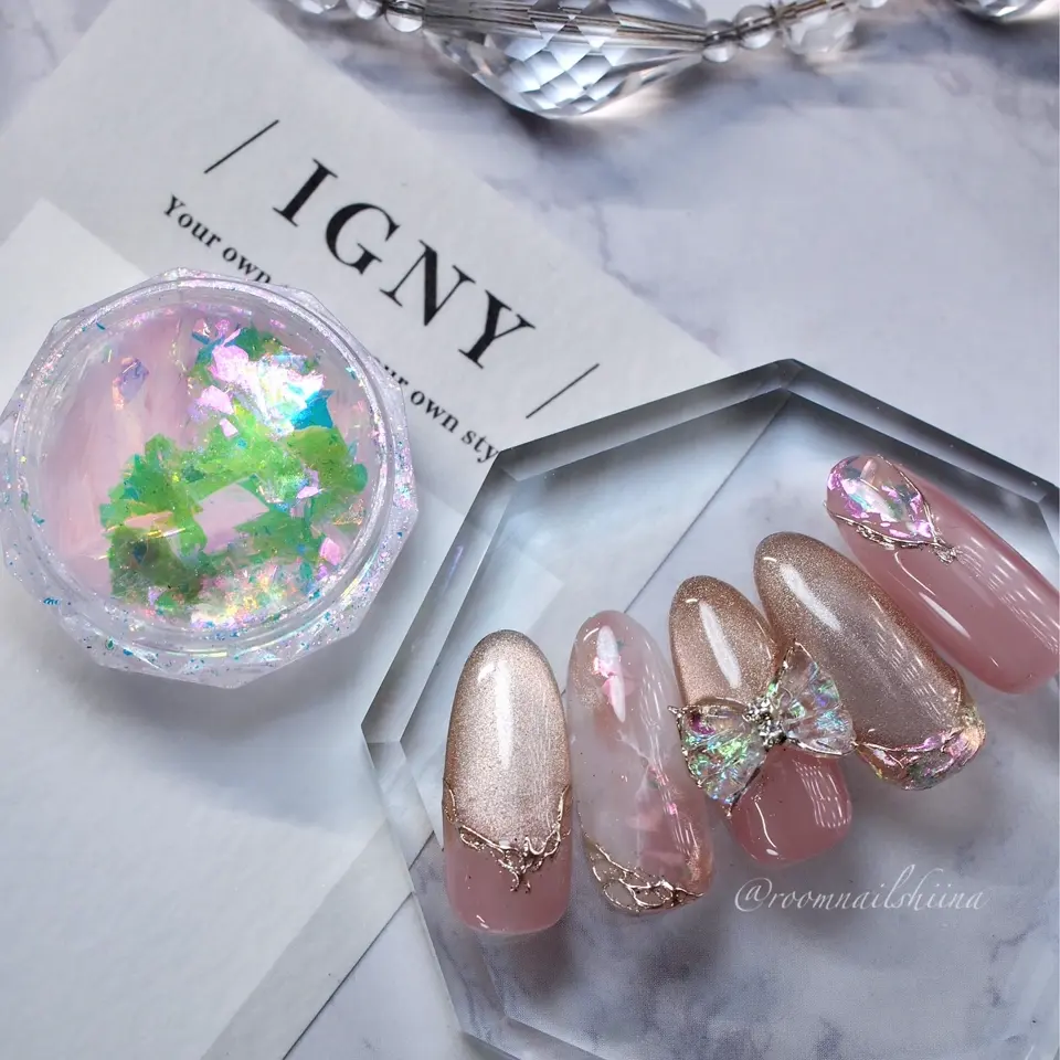 enoi×megbaby　スペシャルコラボネイルカラージェル énoi×megbaby special box