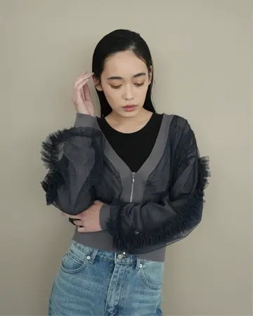 フリルデザインデニムカーディガン LADYMADE（レディメイド）｜ フロントジップチュールフリル