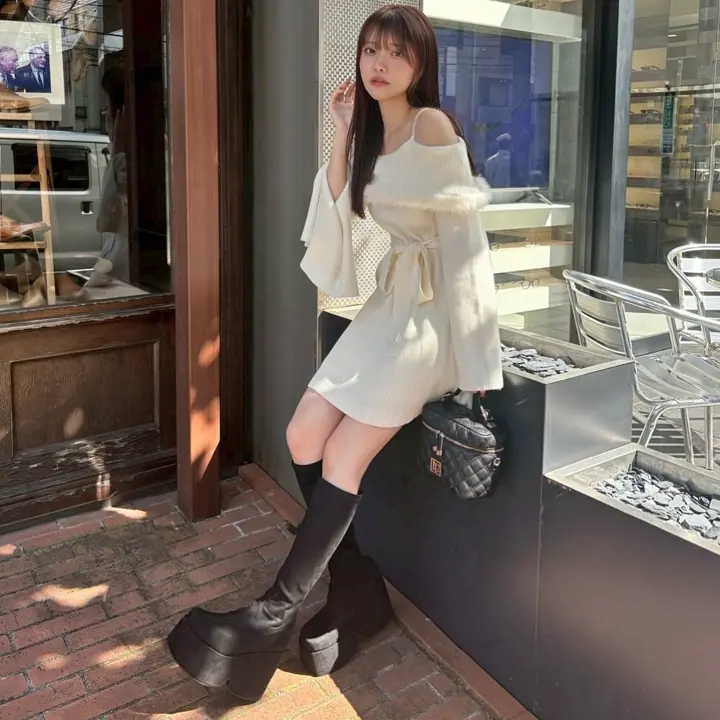 LIP SERVICE（リップサービス）｜ ジュエルチェーンファーオフショル