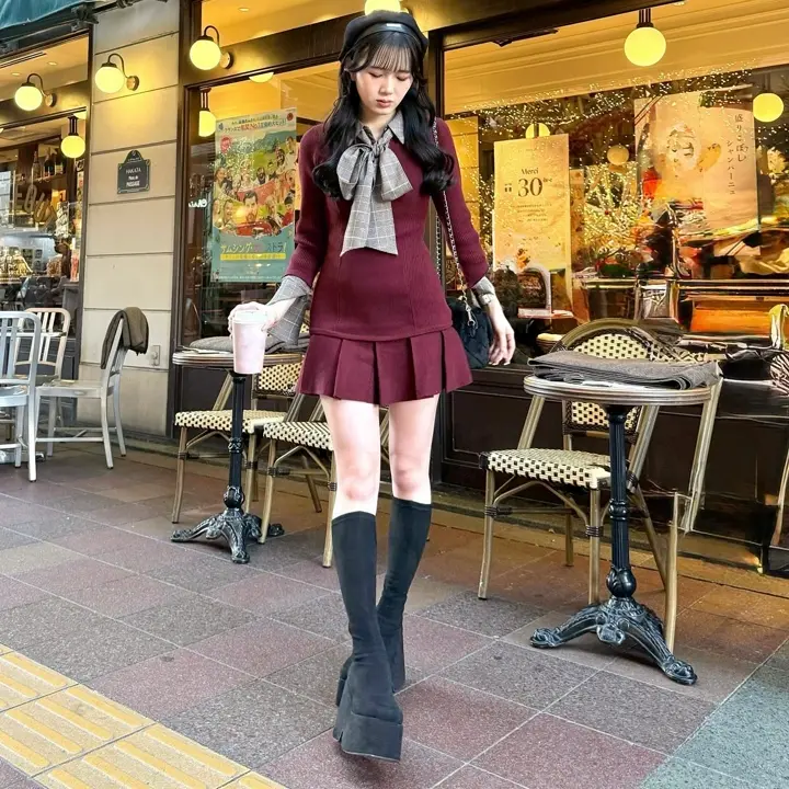 LIP SERVICE（リップサービス）｜ フロントZIPニットプリーツ