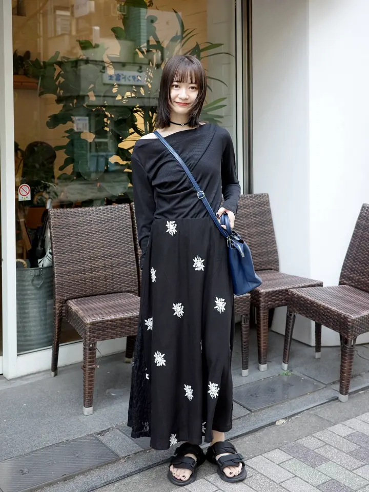 ひんやり！リーフゼブラ柄レースアップマーメイドロングスカート