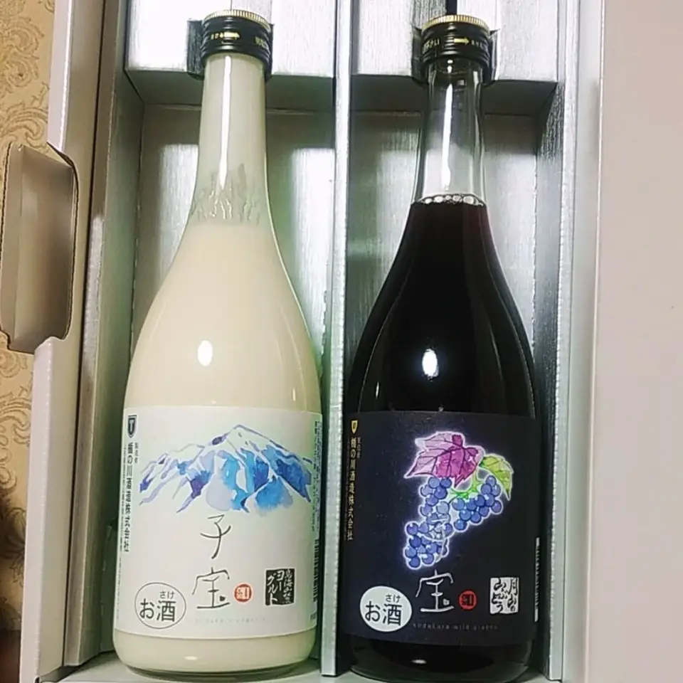 子宝 月山の山ぶどう 1800ml｜山形県産 希少なスーパーフルーツ【楯の