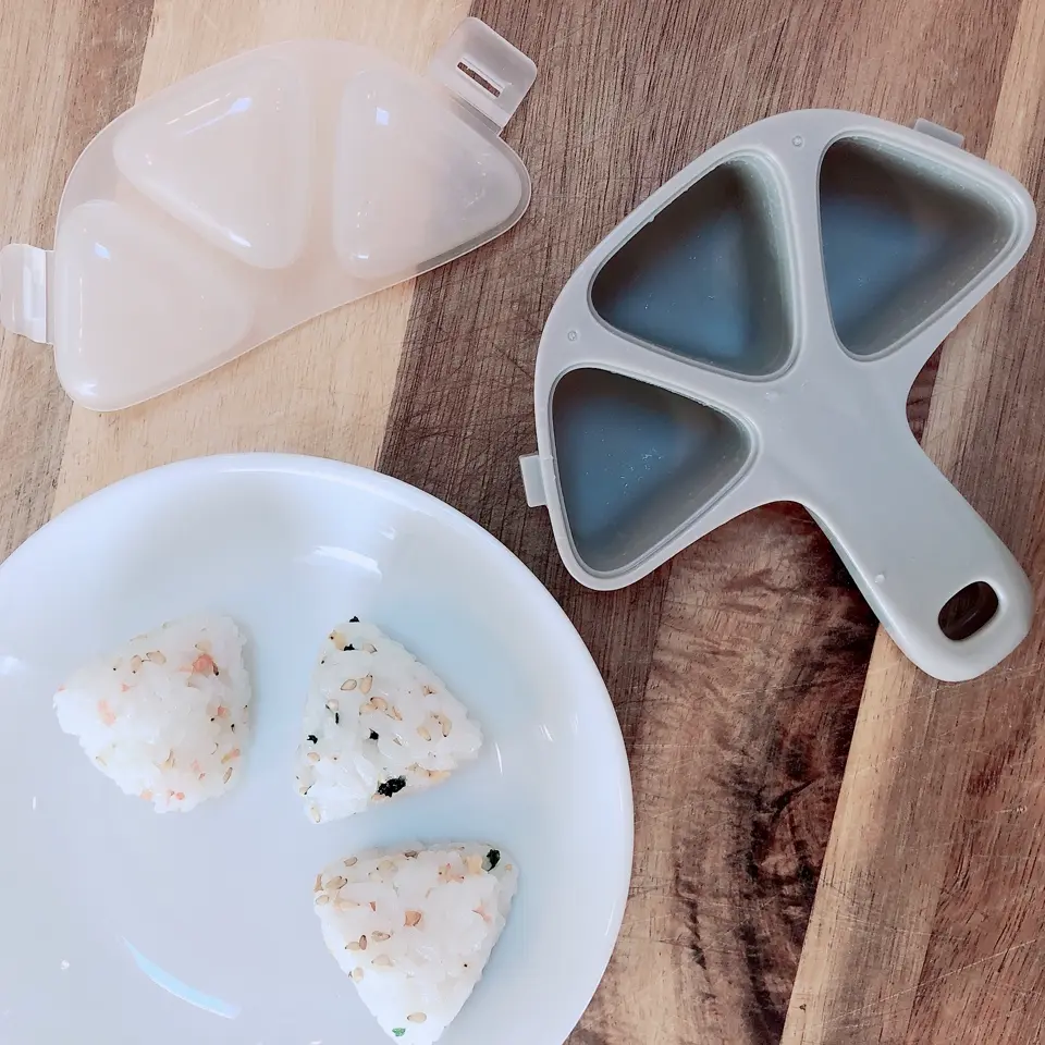 ふりふりひと口三角おにぎり【公式】≪1個からお届け≫Can☆Do