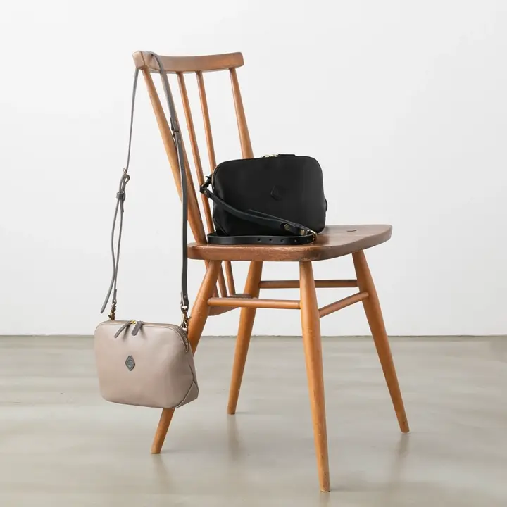 GLENROYAL グレンロイヤル MEDIUM PURSE W STRAP ミディアム