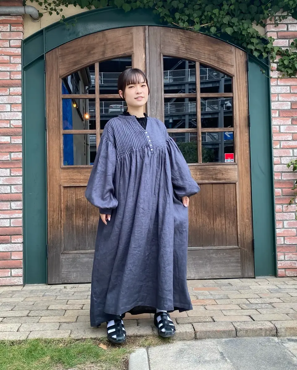 08Mab 胸元ピンタック ワンピース 麻100% 08Mab 胸元ピンタックワンピース麻100%