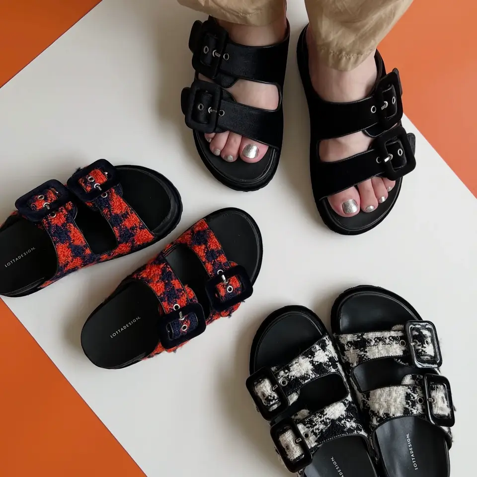 Toe loop sandals | LOTTADESIGN.