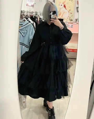 新品同様✨2024年 現行 フォクシー BLOOMINGドレス シャツワンピース 新品同様✨2024年 現行 フォクシー BLOOMINGドレス シャツワンピース