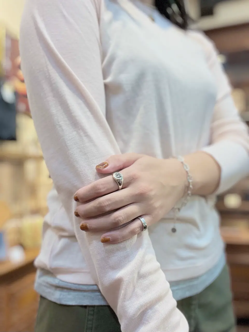 アラベスク ラウンドタイプ シグネットリング シルバー925リング/指輪