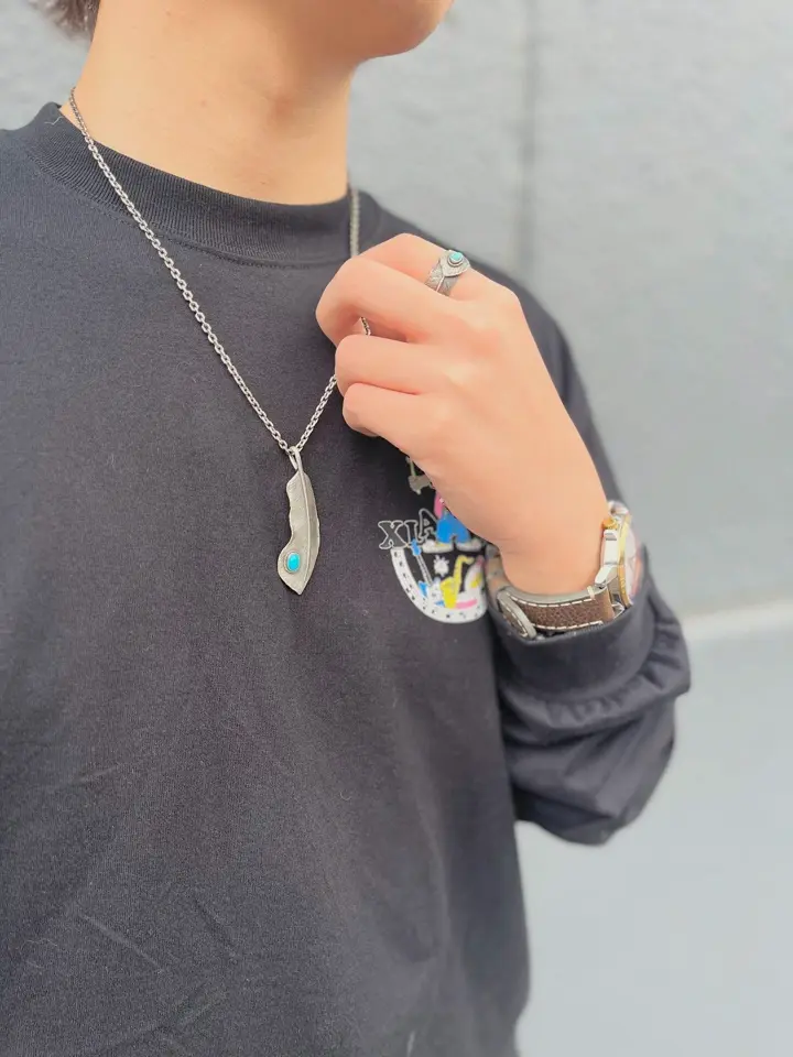 フェザー(右向き) 天然石スリーピングビューティーターコイズ シルバー