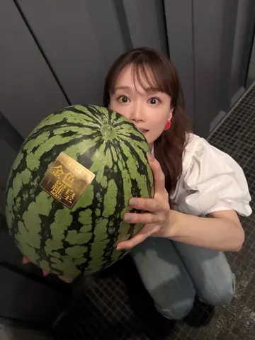 18078114517740213_1_t_360.webp