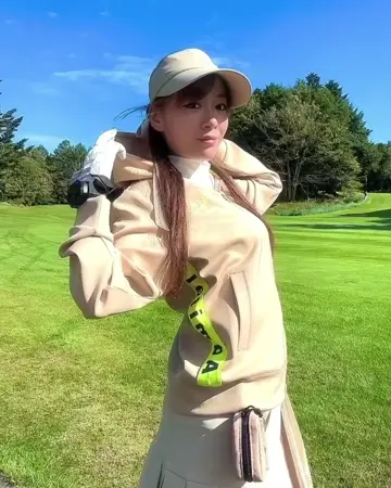 ADMIRALGOLFアドミラルゴルフ　フルジップ　レディースL【美品】 アドミラル ゴルフ（Admiral GOLF）（レディース）ゴルフ リボン