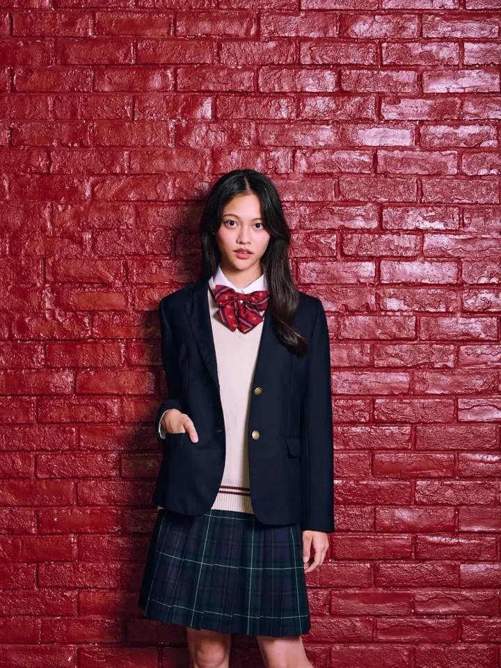 学生服など 開幕】「ニッポン制服クロニクル 昭和100年！、着こなしの変遷と