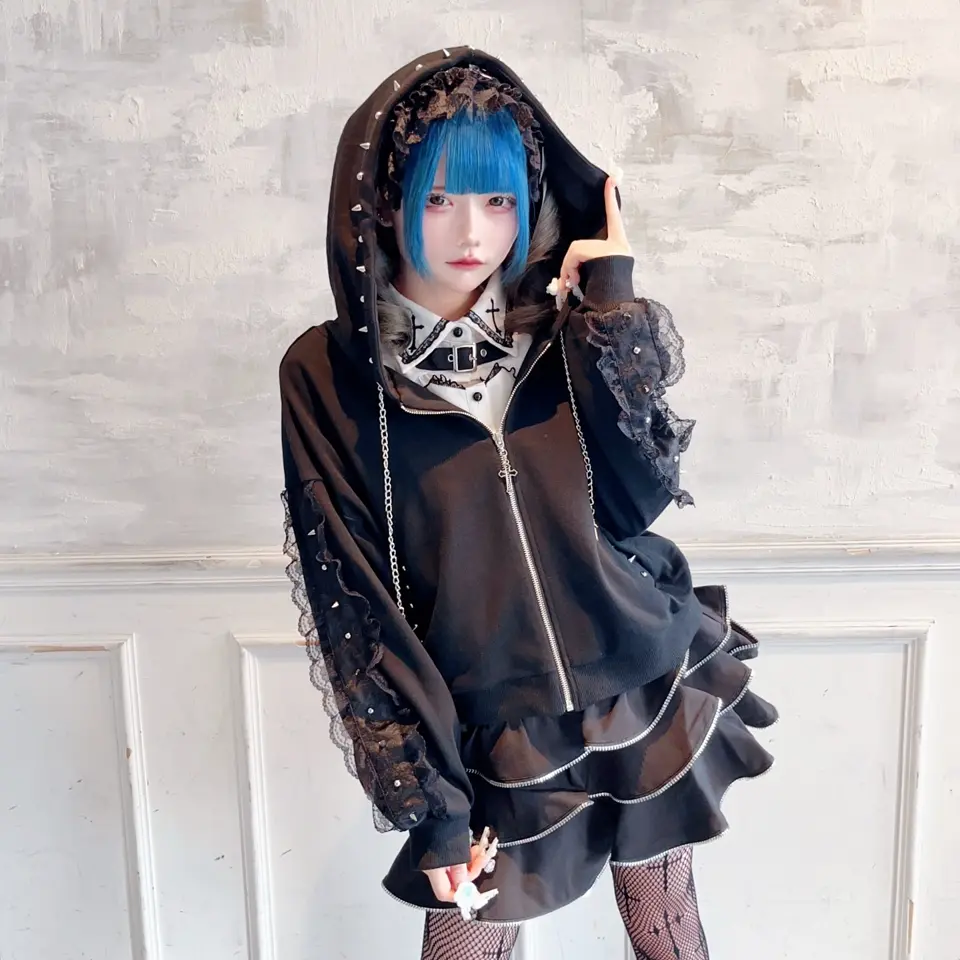 MA*RS】スタッズ付きクロス刺繍ショートパーカー - ホワイト size-F