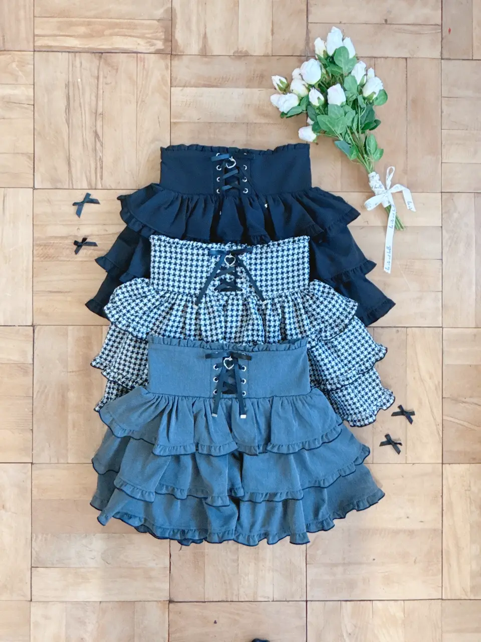 未使用！ MARS マーズ ハートチャーム付き リボンレースニーハイソックス MA*RS】ハートロックチャームりぼん付きニーハイ - ブラック size-F