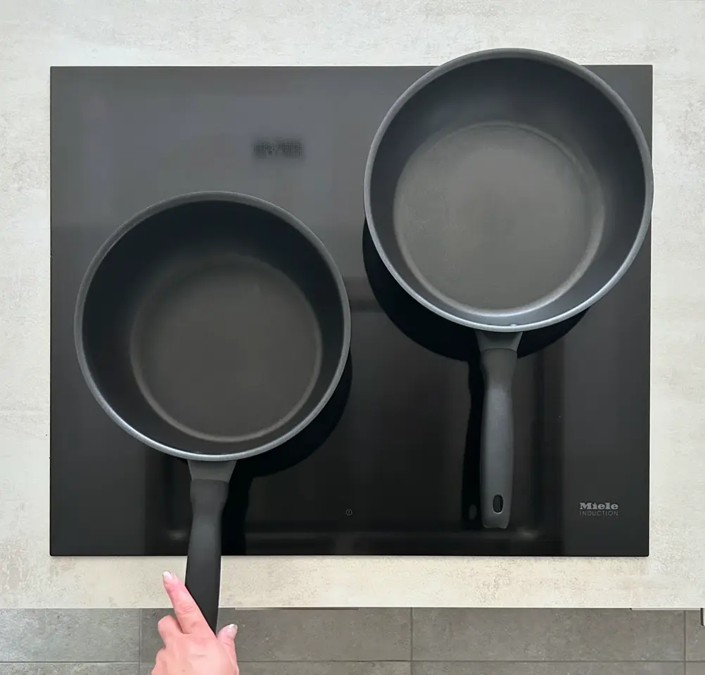 マイヤー フライパン ミッドナイト シェフズパン 24cm – MEYER