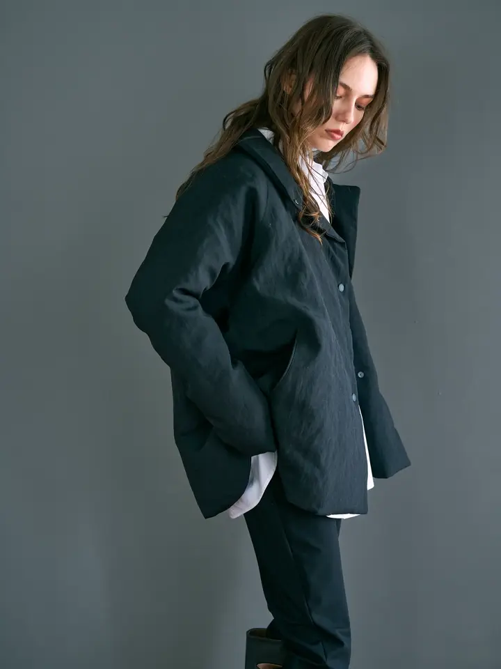 新品タグ付　qualite カリテ　コットンリネンストライプ　ロングコー 新品タグ付 qualite カリテ コットンリネンストライプ ロングコート