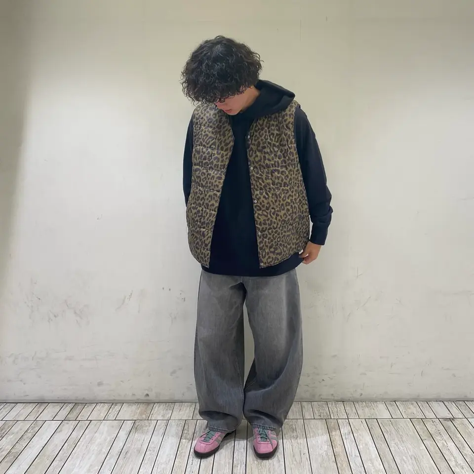 TAION-001]TAION(タイオン) 【収納袋付き】ベーシック Vネック