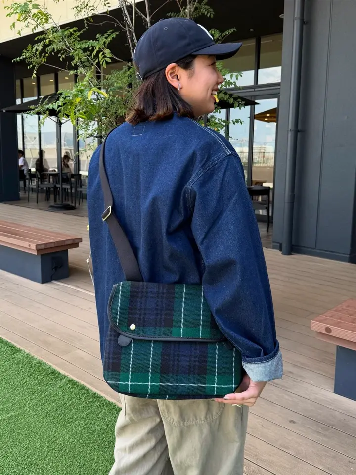 ◇[AVON] 【保存袋付き】Brady(ブレディー) AVON(エイボン