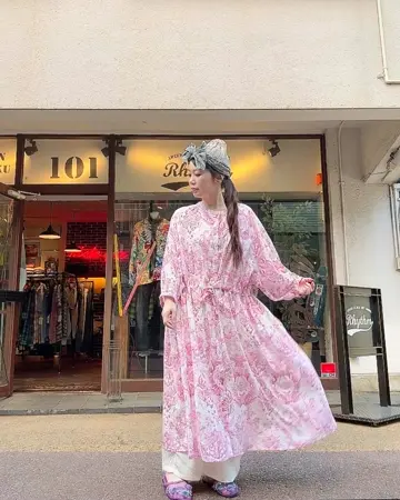 ローブドシャンブル 製品染めお花モチーフ付きカーゴ風デザインパンツ チェック柄 RODEO CROWNS WIDE BOWL | チェックカーゴパンツ (パンツ