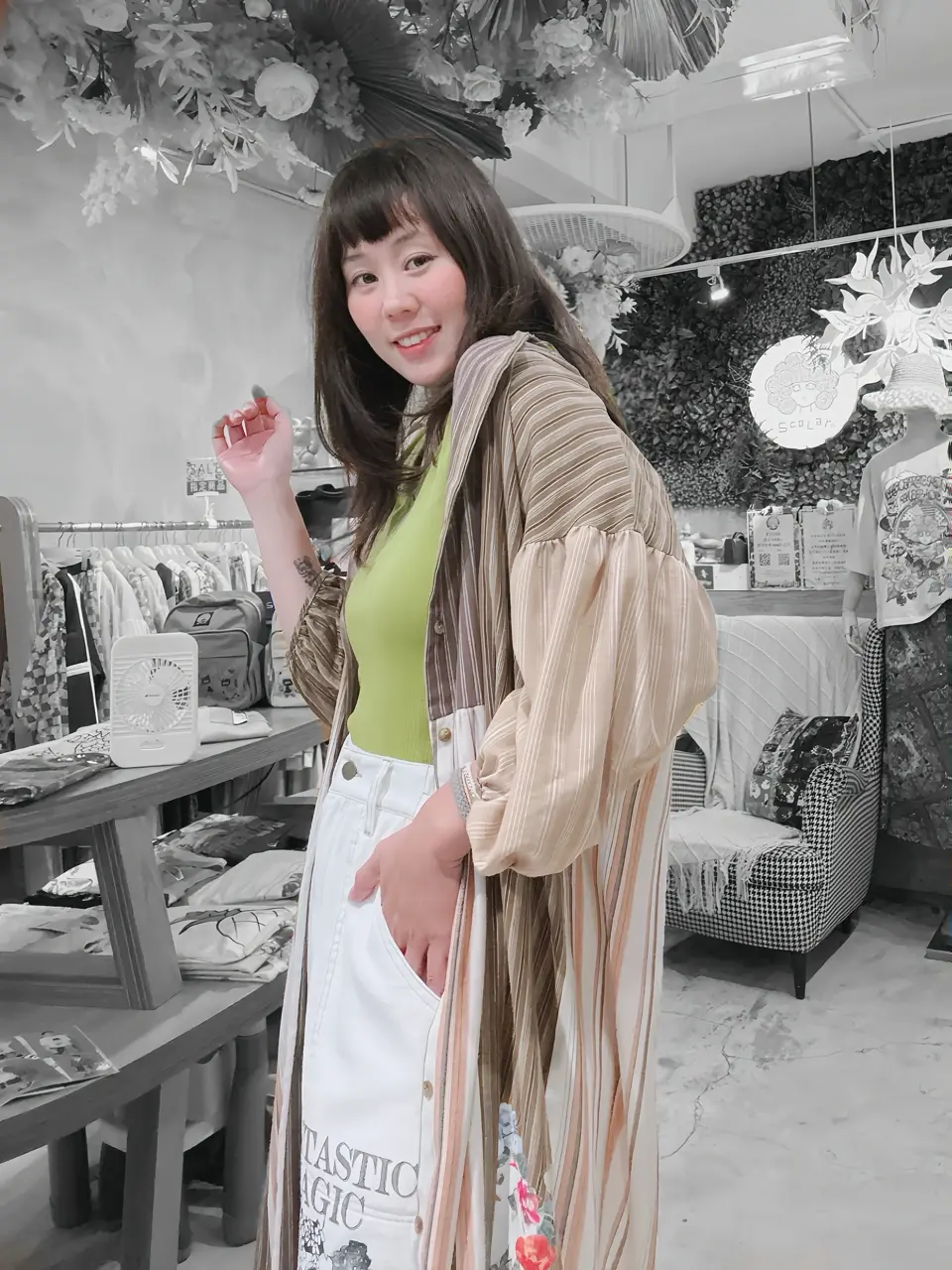 152699：花蝶ネコプリント ストライプMIX柄ワンピースの通販-ScoLar
