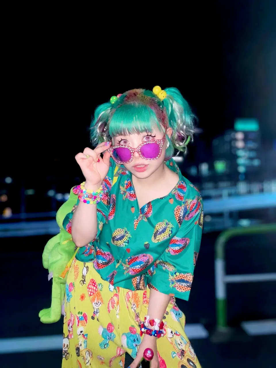 152696：キノコ・POP・イチゴ柄 3柄展開シャツの通販-ScoLar