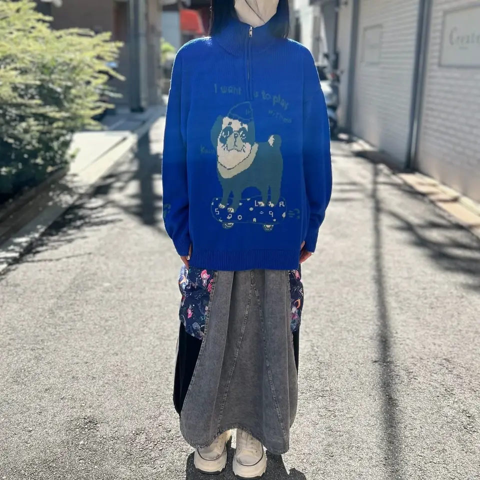 153685：かまって欲しいパグ ハイネックニットプルオーバーの通販-ScoLar