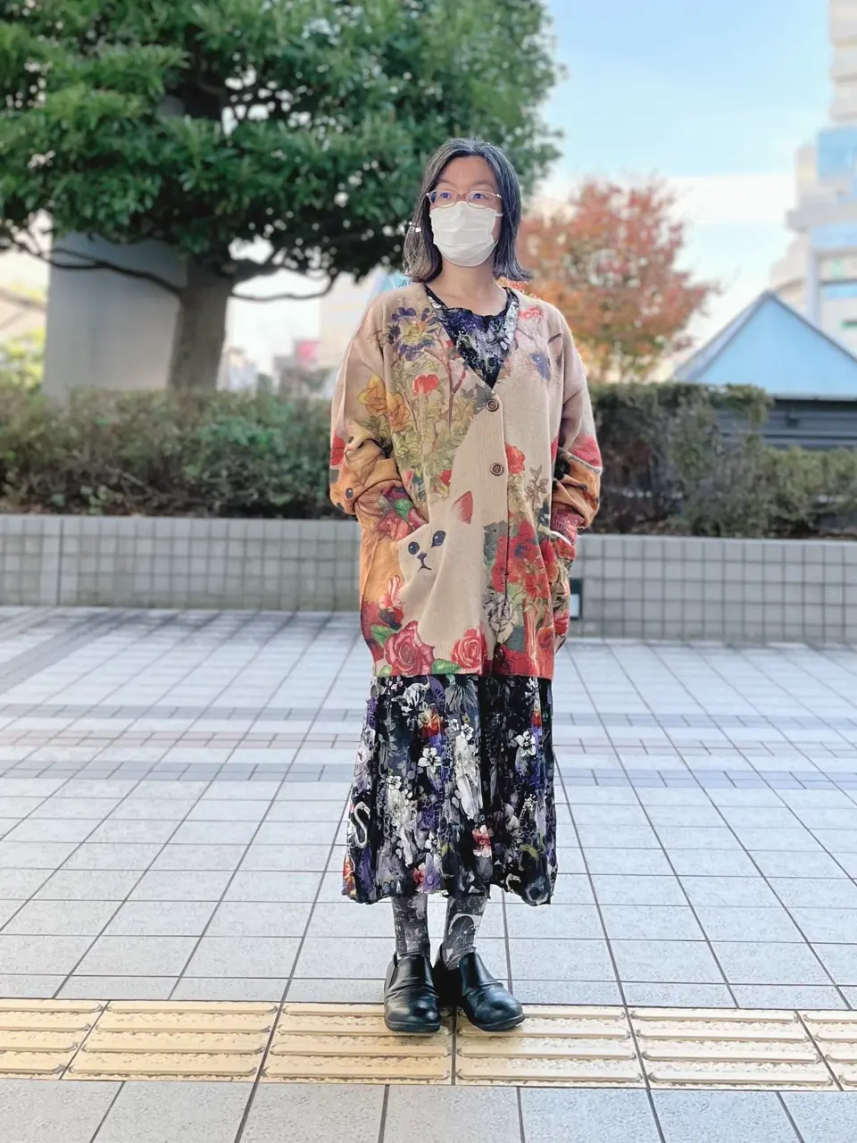 153669：アンティーク風秋色ネコカーディガンの通販-ScoLar