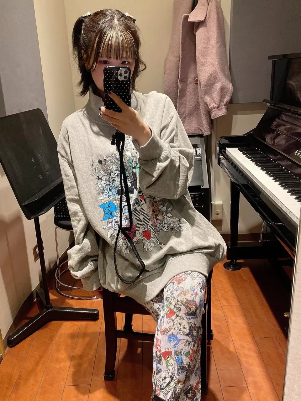 153697：スカラーちゃんと時計と音楽柄裏毛チュニックの通販-ScoLar