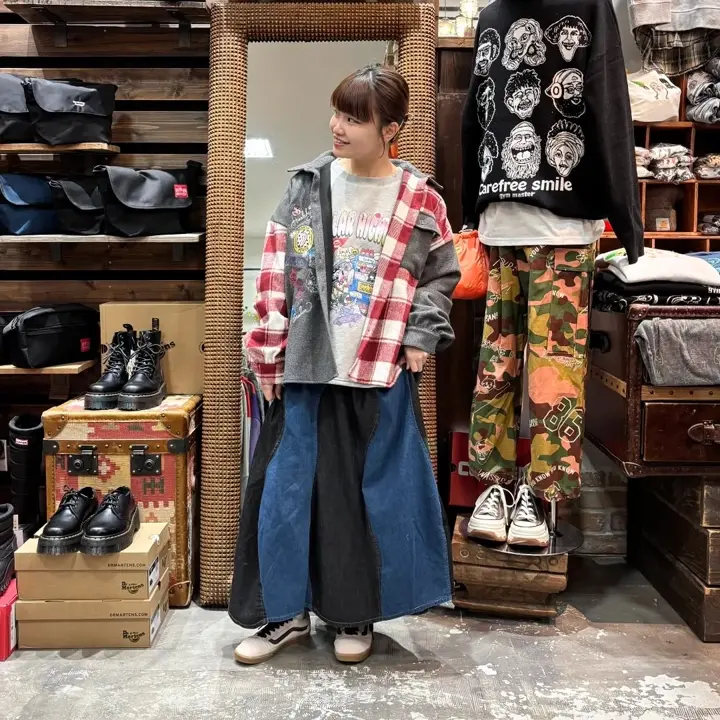 ローズ柄ジャガードデニム 153753：花柄ジャガードor配色波模様デニムスカートの通販-ScoLar