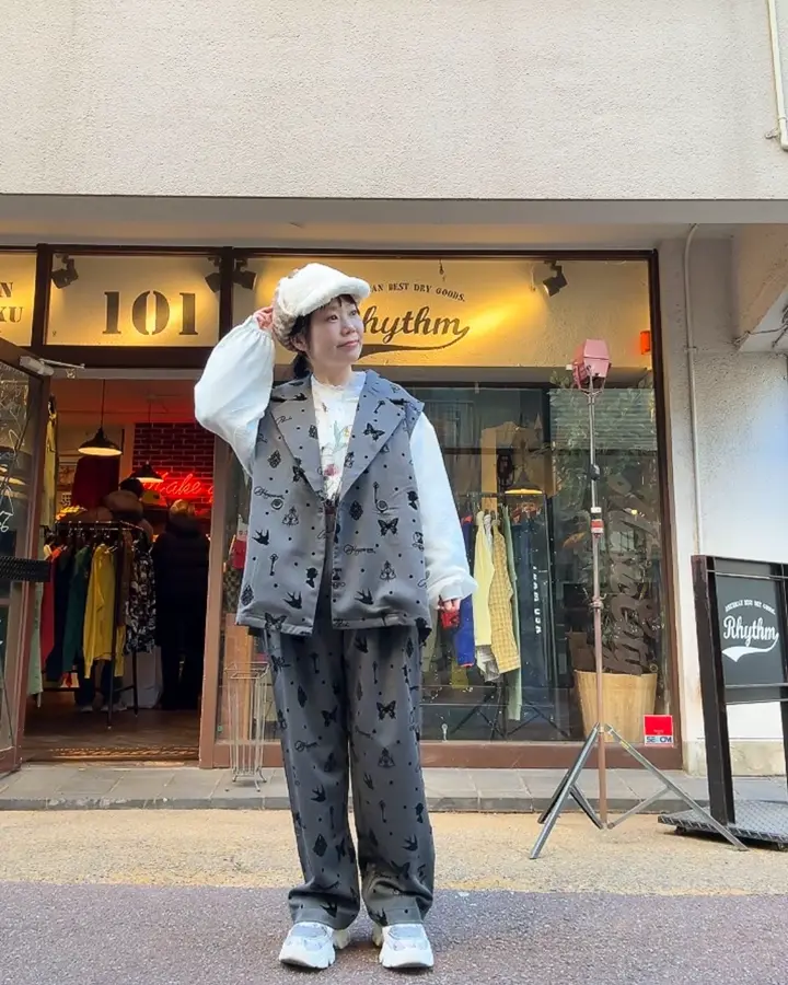 561209：アンティーク調フロッキープリントパンツの通販-ScoLar