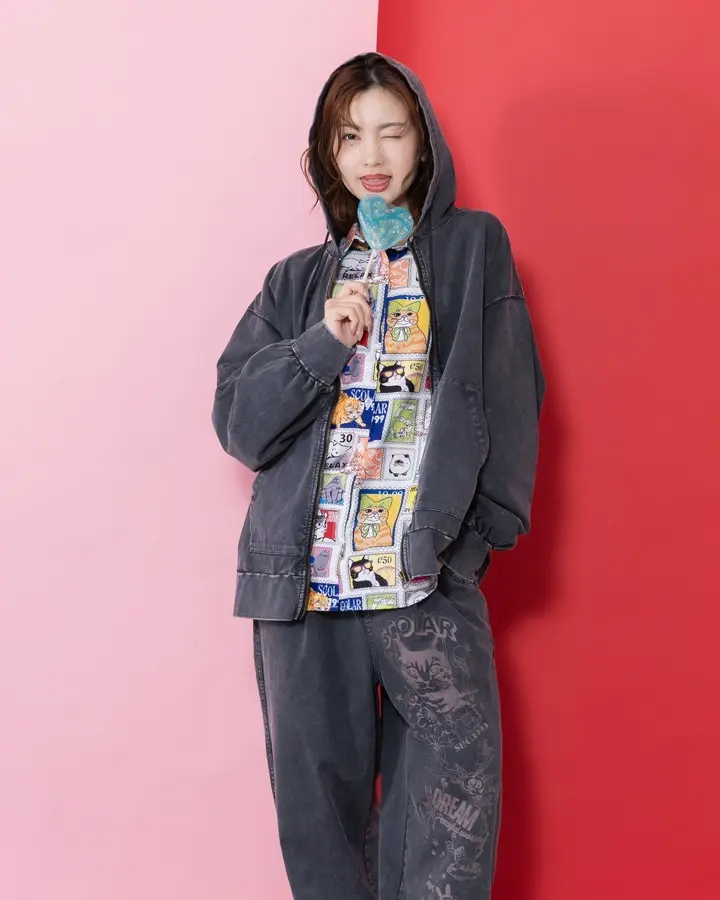 161602：スカラーちゃん柄ヴィンテージ風パーカーの通販-ScoLar