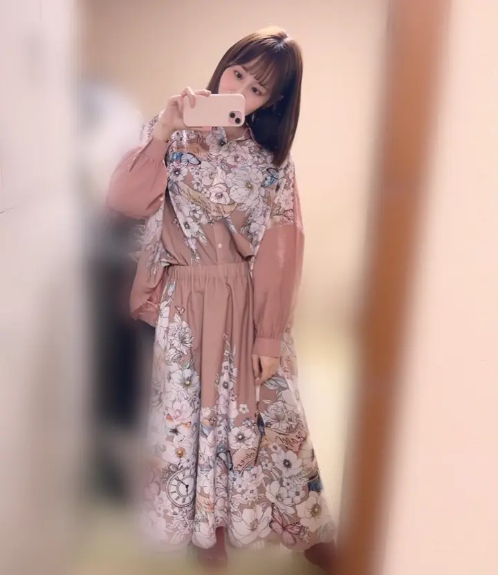 561218：花柄布帛シャツの通販-ScoLar