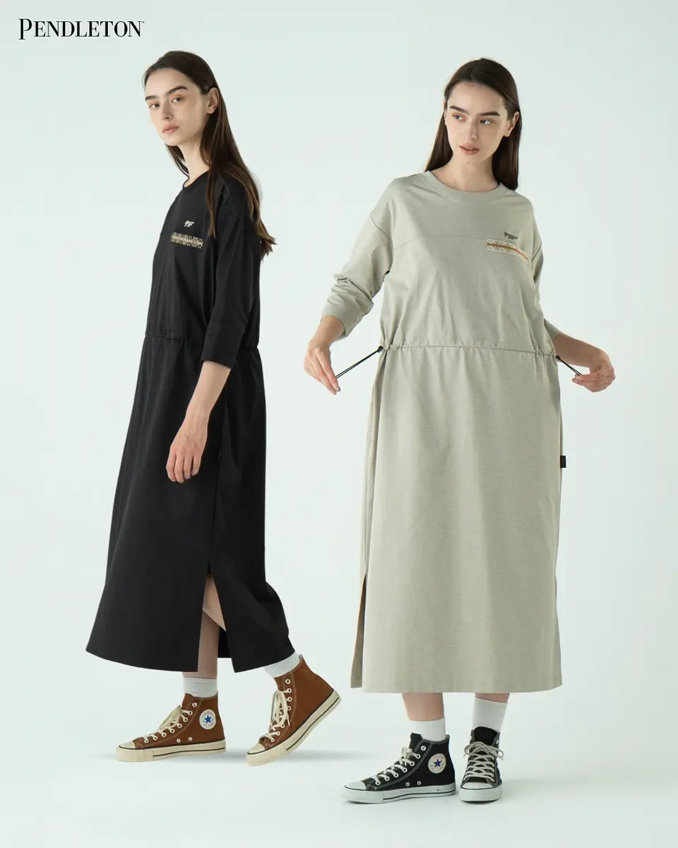 ルンバドレス 新品未使用品 SALE!花柄刺繍レースドレス/ホルターネック/胸元カット/ベルト/透け感