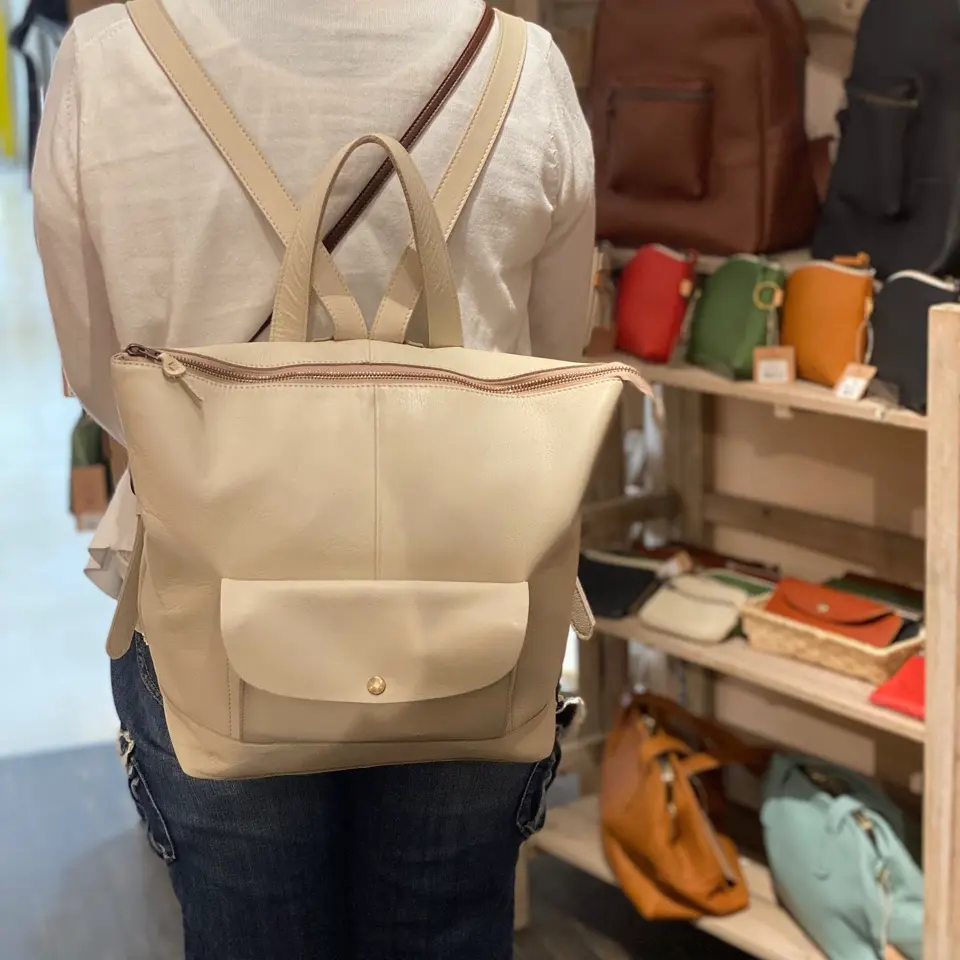 ドラマ登場☆大容量＆防水「All story リュック」